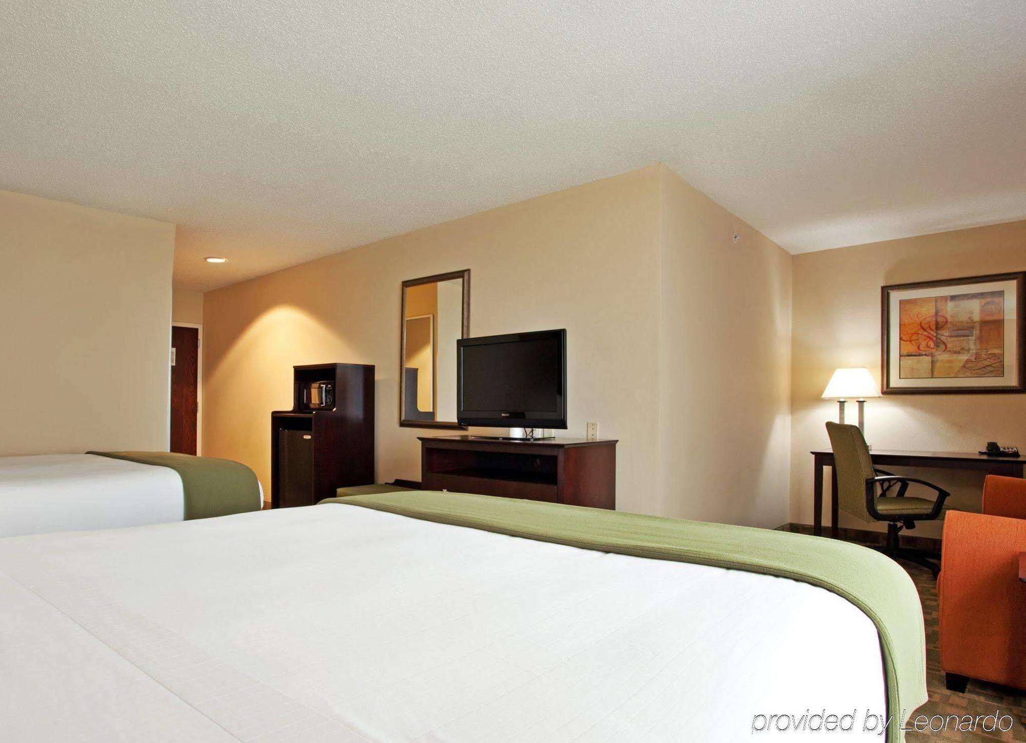Red Roof Inn & Suites Middletown - Franklin מראה חיצוני תמונה