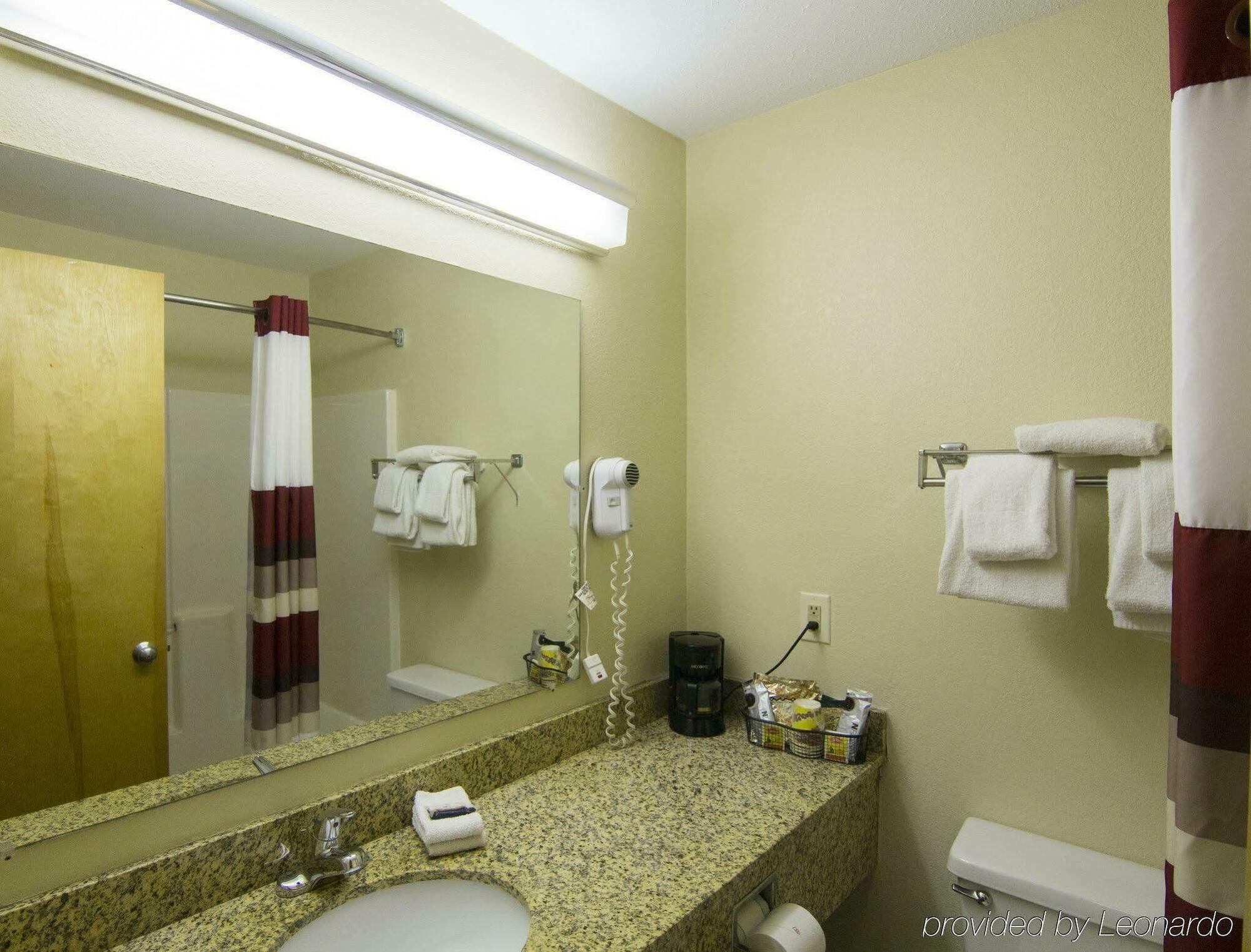Red Roof Inn & Suites Middletown - Franklin מראה חיצוני תמונה